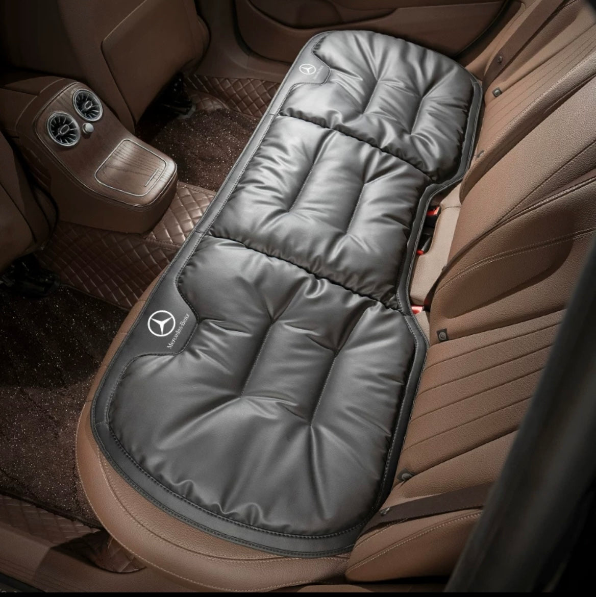 Pinauto - Personalized cushion for the back seat